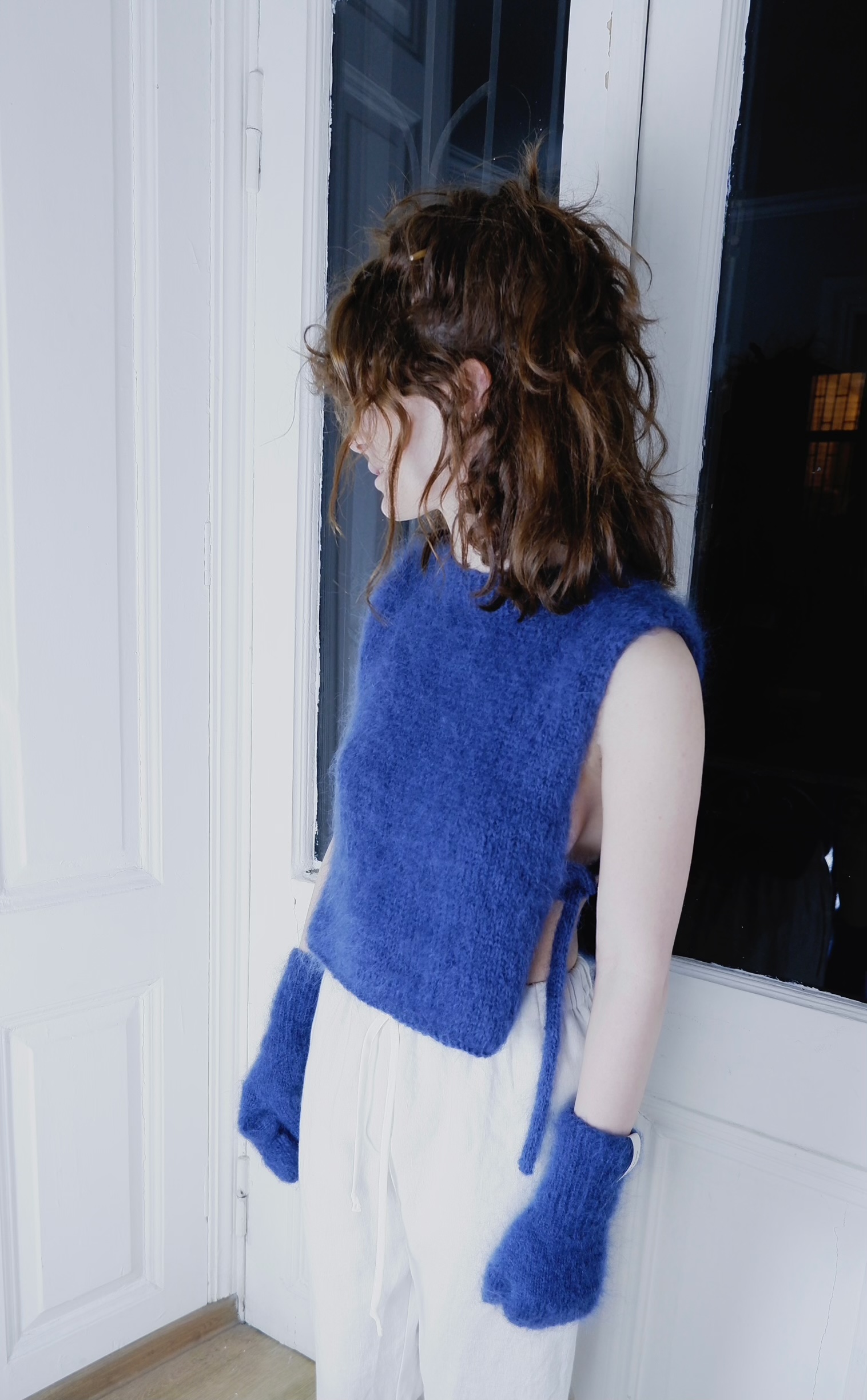 HANDMADE BLUE KNITTED LACE TOP